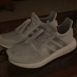 Adidas swift run shoes